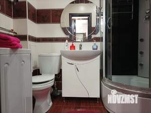 Студия квартира, посуточно, 40м2, 2/9 этаж