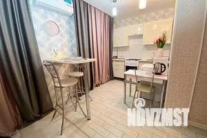 1-к квартира, посуточно, 50м2, 2/10 этаж