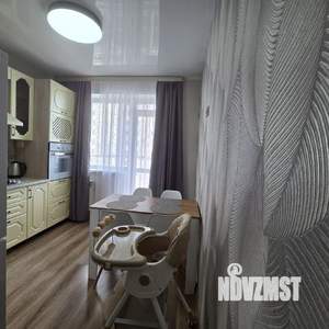 3-к квартира, посуточно, 60м2, 1/1 этаж