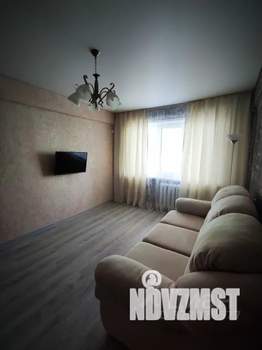 2-к квартира, посуточно, 60м2, 1/5 этаж