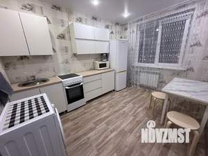 1-к квартира, посуточно, 37м2, 6/9 этаж