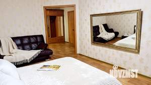 1-к квартира, посуточно, 46м2, 7/10 этаж