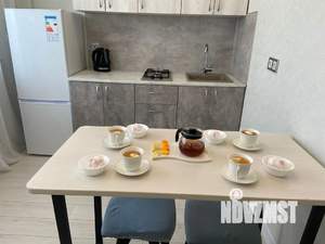1-к квартира, посуточно, 35м2, 6/9 этаж
