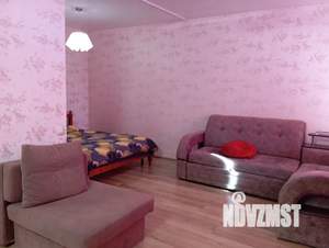 Студия квартира, посуточно, 40м2, 2/9 этаж