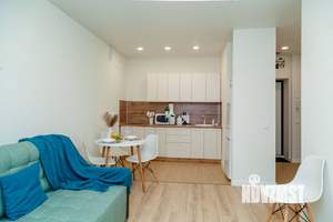 1-к квартира, посуточно, 38м2, 7/9 этаж