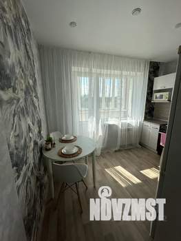 1-к квартира, посуточно, 39м2, 4/10 этаж