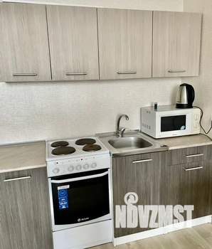 Студия квартира, посуточно, 28м2, 10/24 этаж