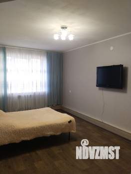 1-к квартира, посуточно, 40м2, 3/16 этаж