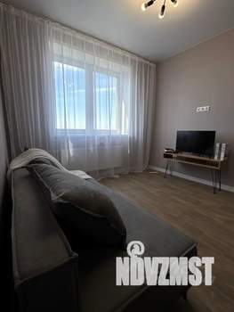 2-к квартира, посуточно, 42м2, 10/24 этаж