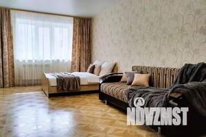 1-к квартира, посуточно, 51м2, 5/10 этаж