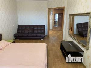 1-к квартира, посуточно, 46м2, 7/10 этаж
