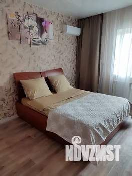 1-к квартира, посуточно, 38м2, 6/18 этаж