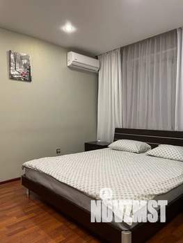 Студия квартира, посуточно, 42м2, 1/14 этаж