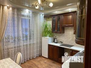 2-к квартира, посуточно, 54м2, 4/10 этаж