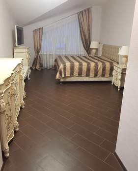 3-к квартира, на длительный срок, 120м2, 4/4 этаж