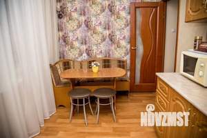 2-к квартира, посуточно, 48м2, 1/10 этаж