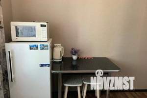 1-к квартира, посуточно, 42м2, 9/9 этаж