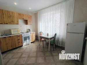 1-к квартира, посуточно, 37м2, 1/9 этаж