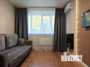 2-к квартира, посуточно, 50м2, 1/5 этаж