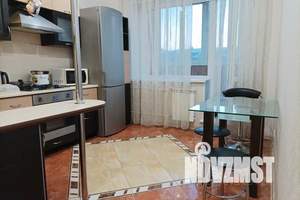 1-к квартира, посуточно, 40м2, 6/9 этаж