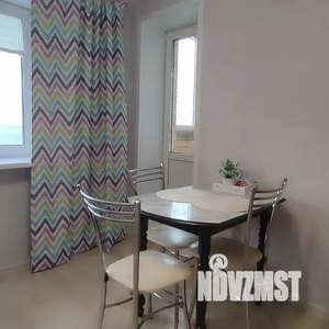 1-к квартира, посуточно, 38м2, 14/18 этаж