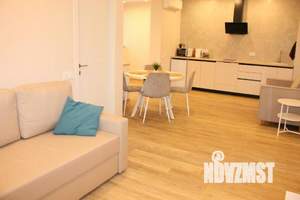 2-к квартира, посуточно, 52м2, 1/1 этаж