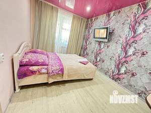 2-к квартира, посуточно, 39м2, 8/9 этаж