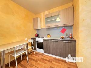 1-к квартира, посуточно, 32м2, 15/16 этаж