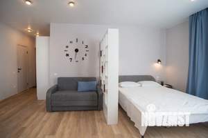 Студия квартира, посуточно, 40м2, 1/19 этаж