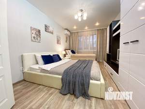 1-к квартира, посуточно, 42м2, 5/10 этаж