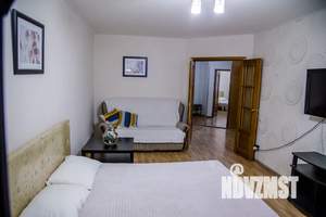 1-к квартира, посуточно, 45м2, 1/10 этаж