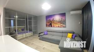 Студия квартира, посуточно, 56м2, 12/21 этаж