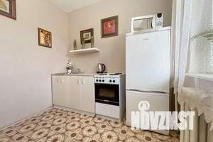 1-к квартира, посуточно, 35м2, 2/10 этаж