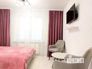 2-к квартира, посуточно, 40м2, 1/10 этаж