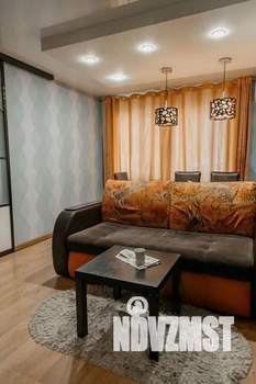 2-к квартира, посуточно, 48м2, 1/5 этаж