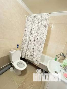 Студия квартира, посуточно, 27м2, 3/3 этаж