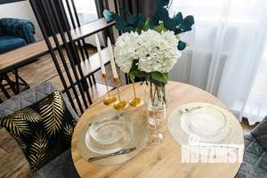 Студия квартира, посуточно, 42м2, 8/24 этаж