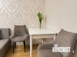 1-к квартира, посуточно, 38м2, 4/10 этаж