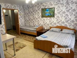 Студия квартира, посуточно, 39м2, 3/18 этаж