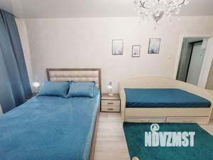 1-к квартира, посуточно, 43м2, 8/10 этаж