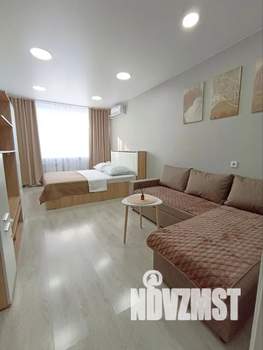 1-к квартира, посуточно, 38м2, 4/9 этаж