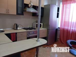 1-к квартира, посуточно, 42м2, 6/9 этаж