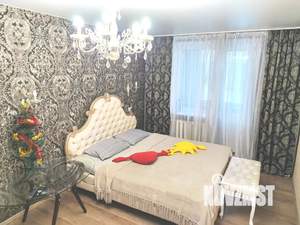 1-к квартира, посуточно, 37м2, 1/9 этаж