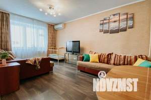2-к квартира, посуточно, 60м2, 2/10 этаж