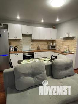 Студия квартира, посуточно, 42м2, 1/14 этаж