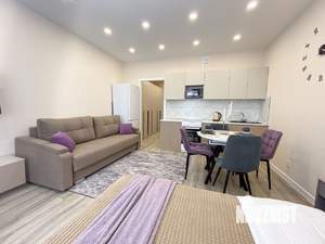 Студия квартира, посуточно, 35м2, 19/24 этаж