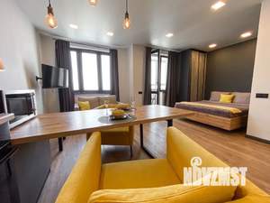 1-к квартира, посуточно, 35м2, 1/1 этаж