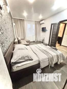 1-к квартира, посуточно, 36м2, 3/18 этаж