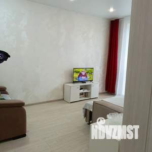 1-к квартира, посуточно, 33м2, 15/18 этаж