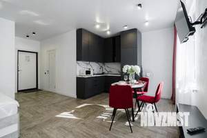 1-к квартира, посуточно, 35м2, 18/24 этаж